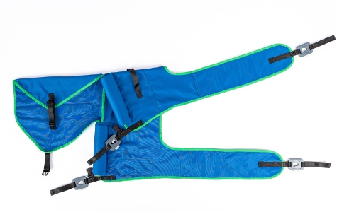 Gefaltet Toilettengurt mit Kopfstütze aus Polyester Farbe blau mit Clipaufnahme